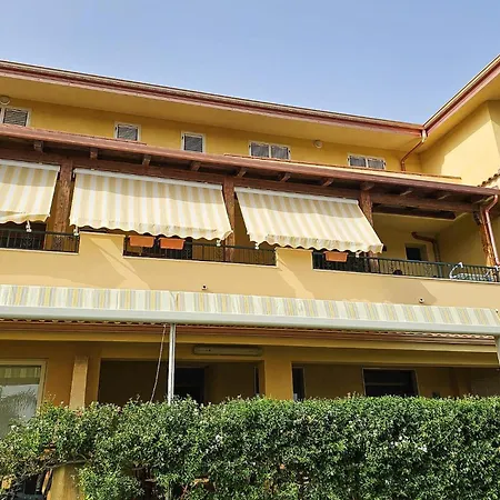 Apartament Beautiful In With Swimming Pool Ricadi