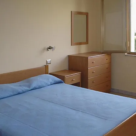 Beautiful In With Swimming Pool Apartamento Ricadi